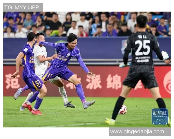 带正字的足球明星们如何在赛场上展现他们的魅力与风采 带正字的足球明星们如何在赛场上展现他们的魅力与风采