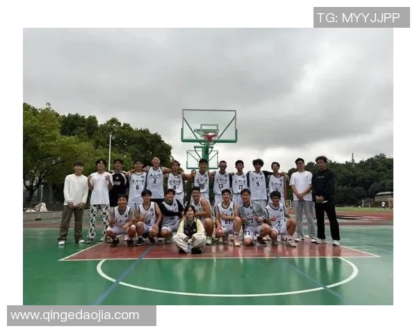 武汉篮球队的拼搏历程与辉煌成就全景纪实